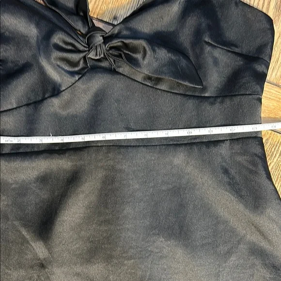 Elegant Black Satin Dress in box 29 - Picture 5 of 7